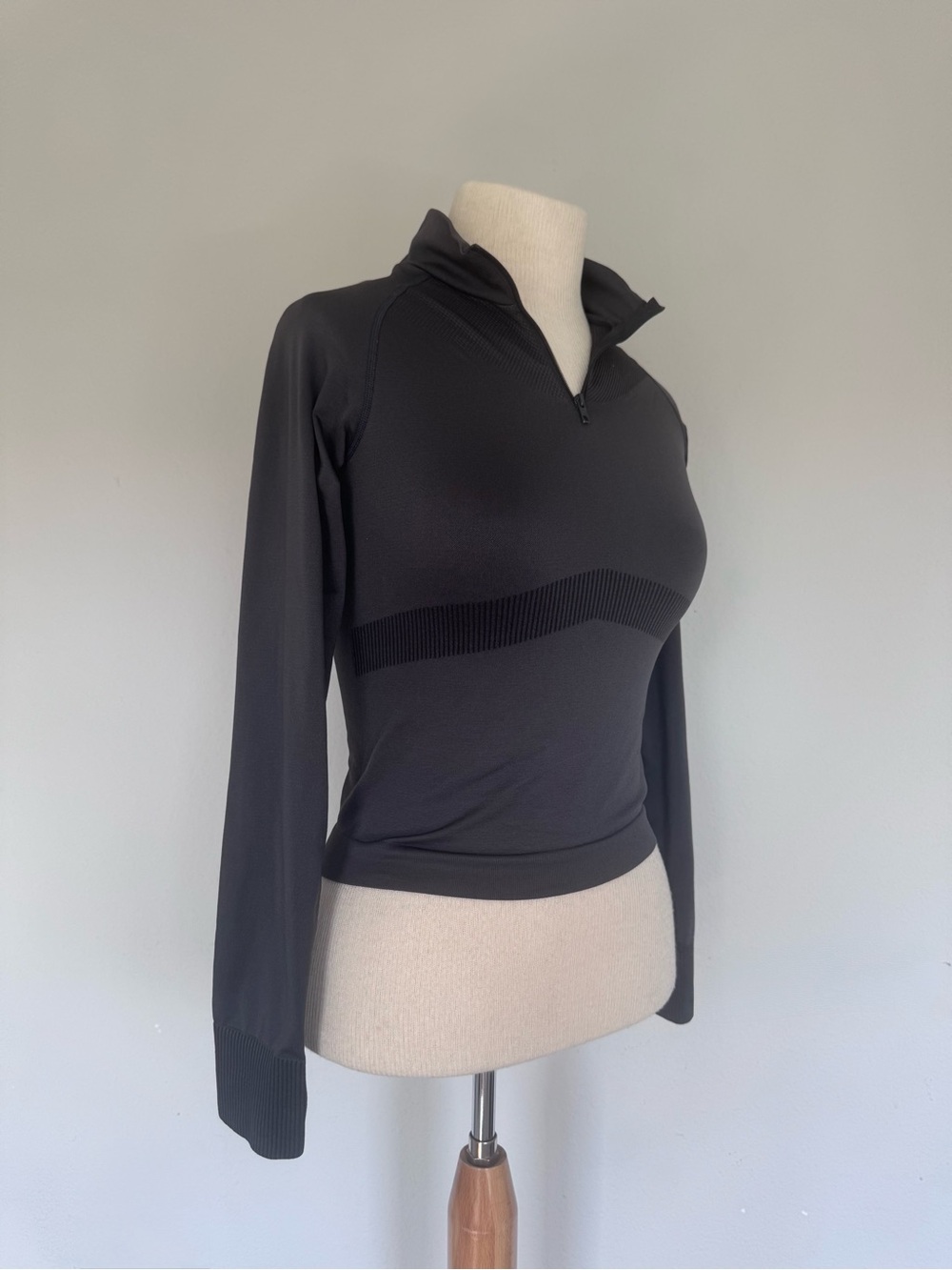 Victoria's Secret PINK Active Seamless Crop Quarter Zip Black XS/S